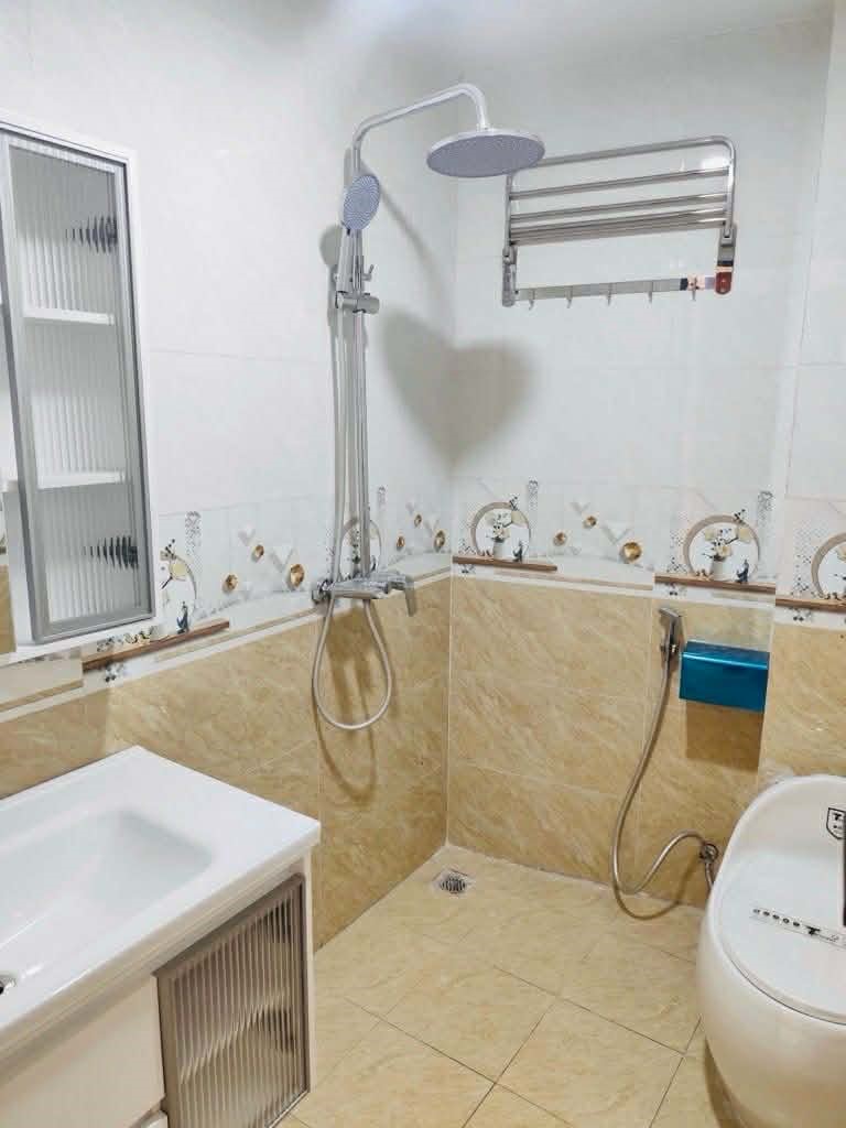 NHÀ GẦN HỒ LINH QUANG 6 TẦNG THANG MÁY XÂY MỚI ĐẸP_64m2 (SD 75m2), TRƯỚC NHÀ THOÁNG RỘNG, hơn 11 tỷ